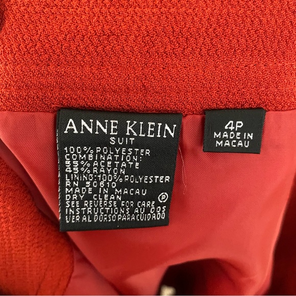 Anne Klein 2 Piece Burnt Red Blazer & Satin Hem Suit Sz 4, fits like a 6p. - Picture 9 of 9